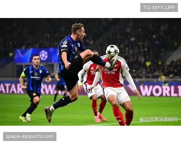 现场报道：大雨侵袭圣西罗，国米与巴黎的比赛在恶劣天气下进行